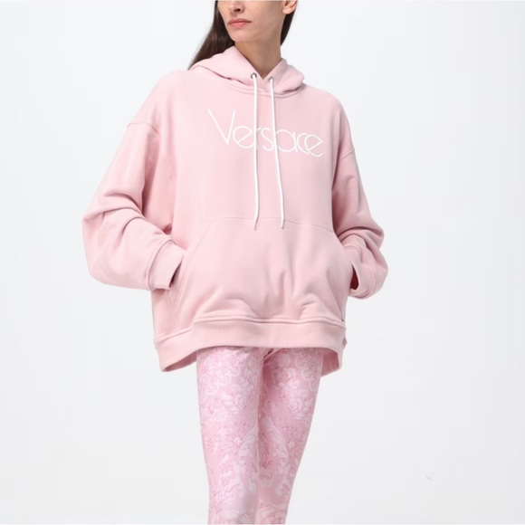 Versace 1978 Re-Edition logo-embroidered Pale pink hoodie in 48 - Picture 2 of 9